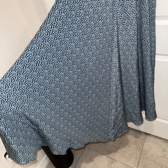 3 x 20$ Chic Blue Patterned Maxi Dress Size Medium - Picture 8 of 11